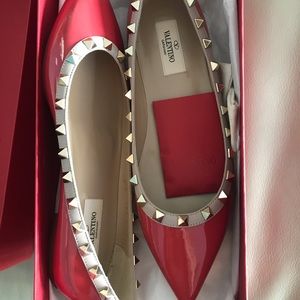 NIB Valentino Rockstud Flats size 38 1/2